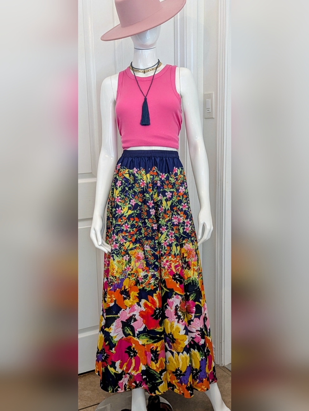 Cupio Floral Maxi Skirt  Full Circle Floral Print Lightweight Stretchy Waist M/L
